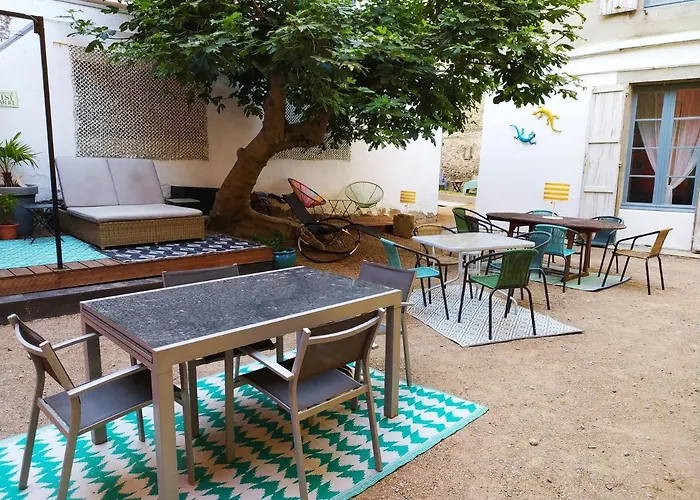 Le 9 de Cour, Chambre Caouette